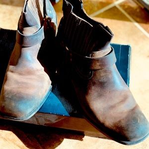 Men J.Ferrar Brown Boots Size 12